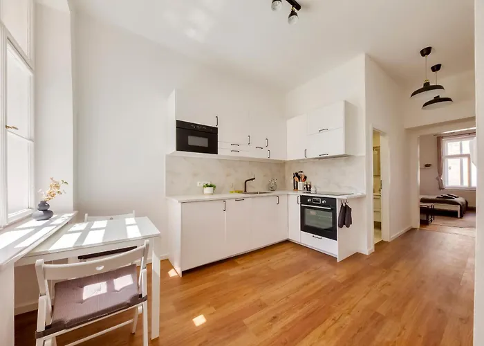 Premium Nearby Centre Prag